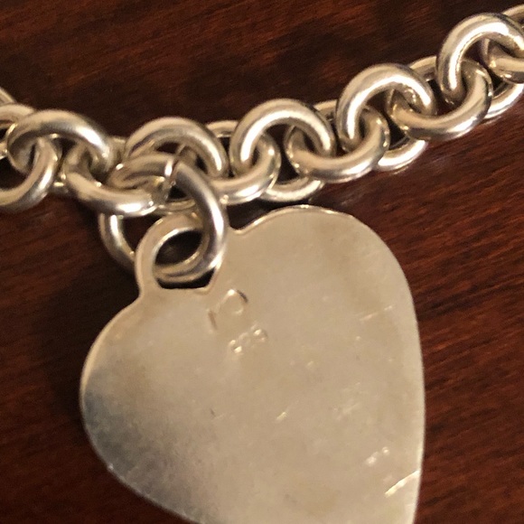 Sterling silver heart charm bracelet - Picture 8 of 9